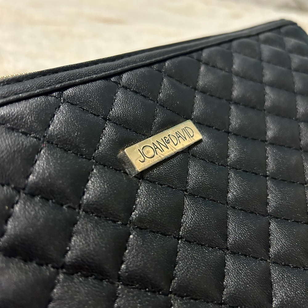 New Joan & David Makeup Bag - Picture 4 of 9